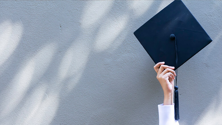 How Is A Student Loan Different From A Scholarship? What You Need To Know